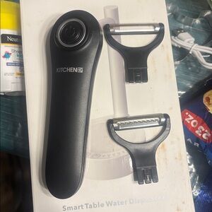 ⭐️ 5/$15 Electric Peeler with 2 attachments